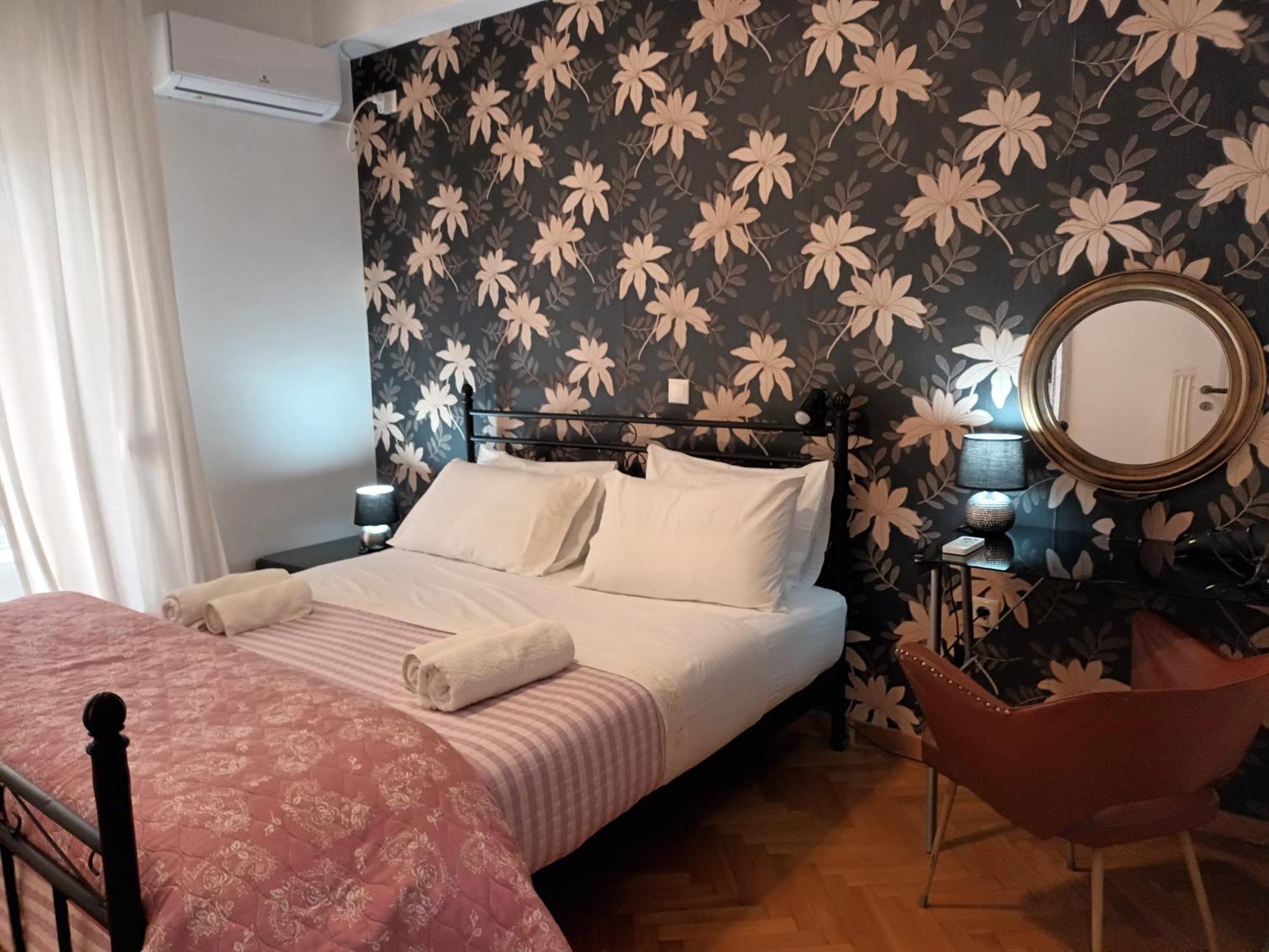 Stunning Apartment In The Heart Of Atene Esterno foto
