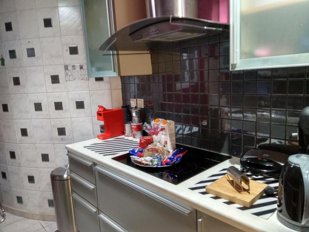 Stunning Apartment In The Heart Of Atene Esterno foto